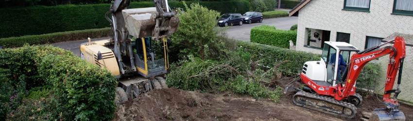 Lavori in giardino di una casa