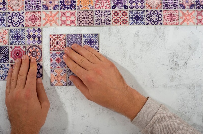 La vita segreta delle piastrelle